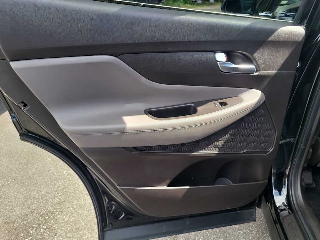 Used 2019 Hyundai Santa Fe SEL FWD image 8