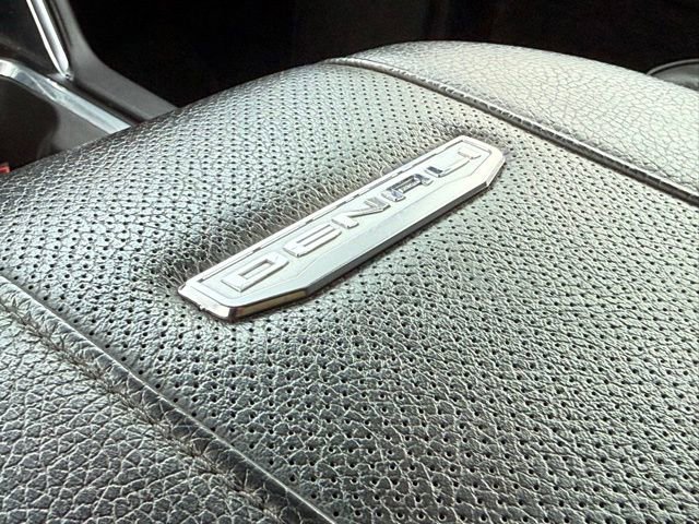 Used 2024 GMC Sierra 2500 Denali w/ Denali Reserve Package AWD/4WD image 21