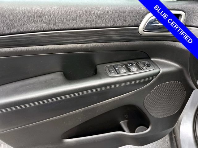 Used 2019 Jeep Grand Cherokee Laredo AWD/4WD image 10