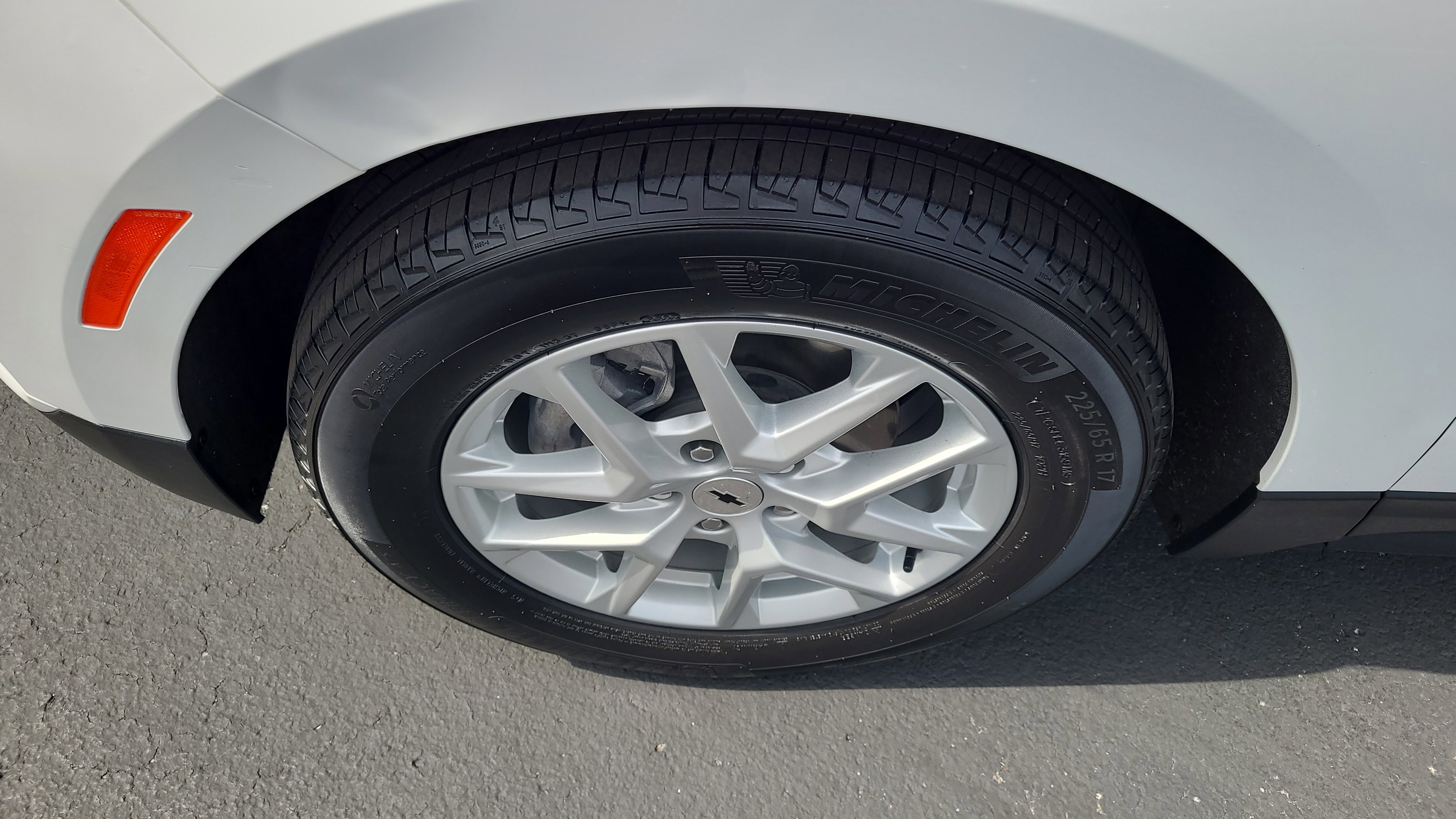 Used 2022 Chevrolet Equinox Premier w/ Redline Edition image 28