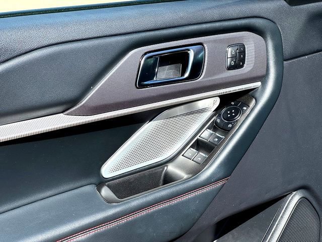 Certified 2025 Ford Explorer ST AWD/4WD image 9