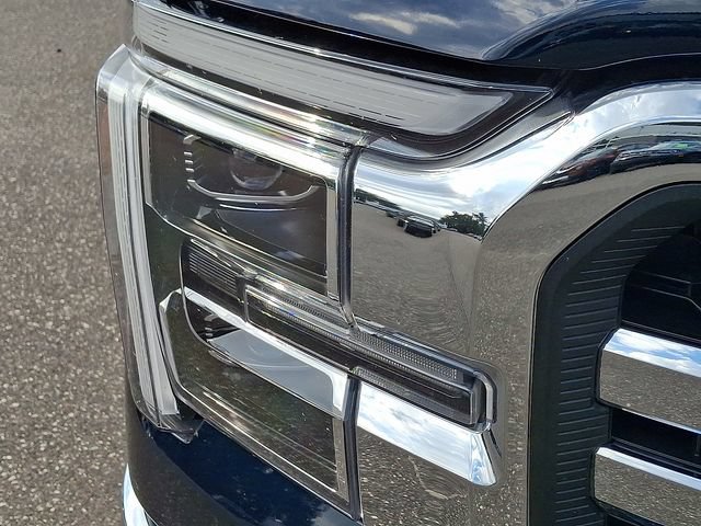 Certified 2025 Ford F150 Lariat w/ Equipment Group 502A High AWD/4WD image 9