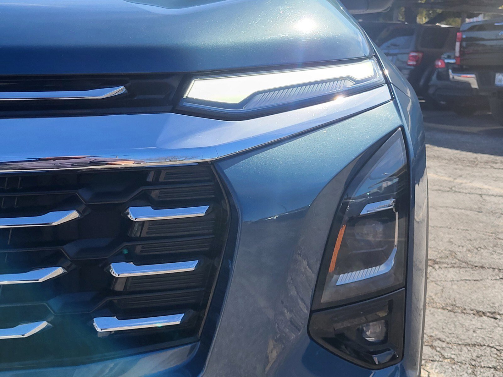 Used 2025 Chevrolet Equinox LT w/ Convenience Package II image 11