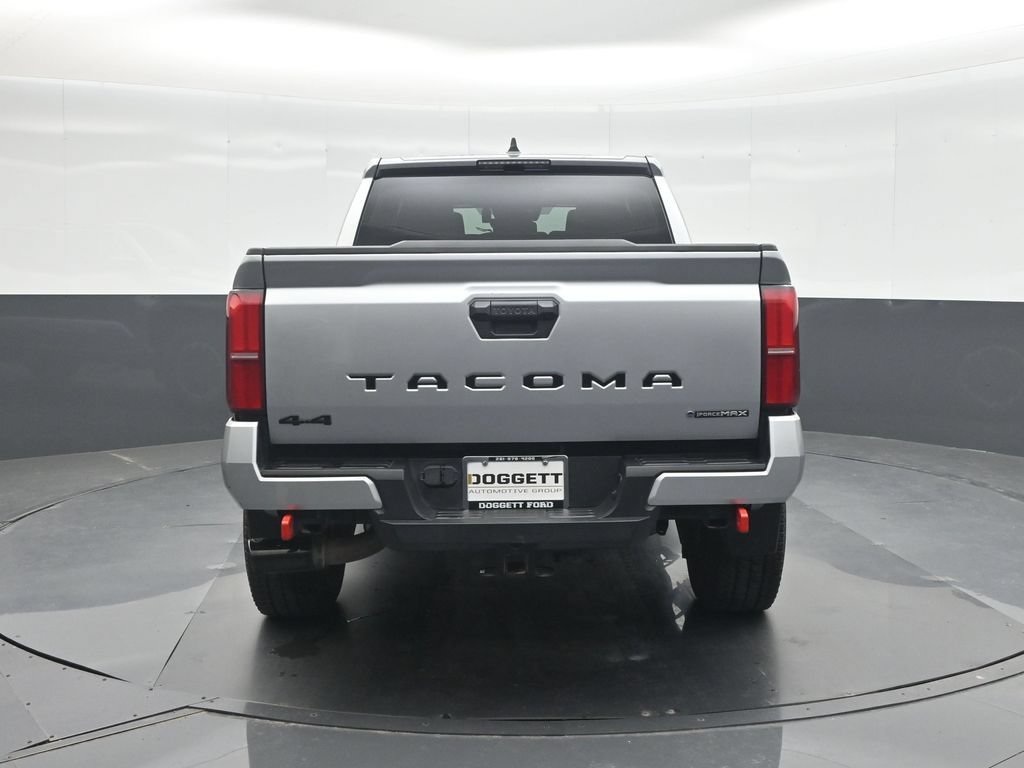 Used 2024 Toyota Tacoma TRD Off-Road AWD/4WD image 17