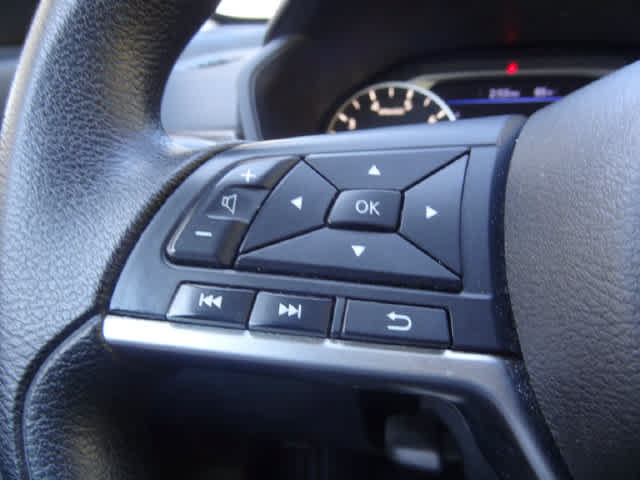 Used 2024 Nissan Altima 2.5 SV FWD image 20