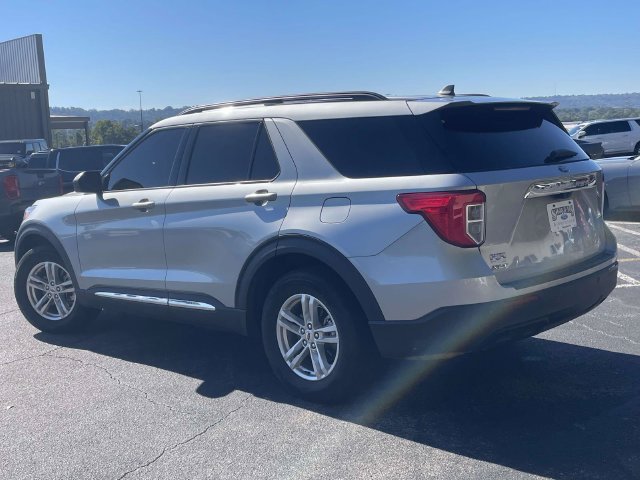 Certified 2023 Ford Explorer XLT RWD image 6