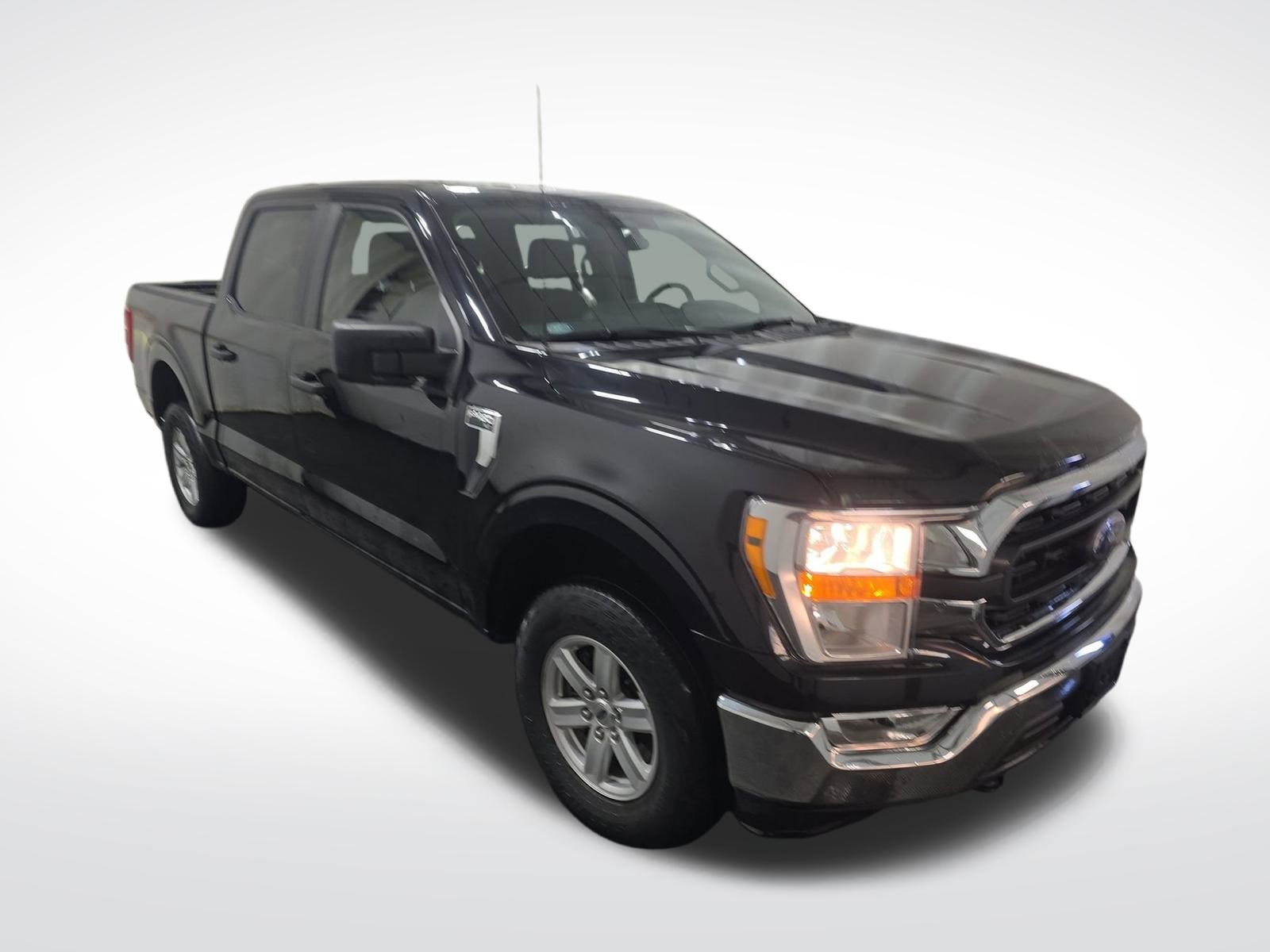 Certified 2022 Ford F150 XLT w/ Trailer Tow Package image 3
