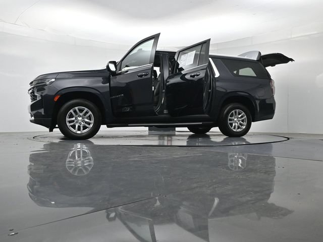 Used 2023 Chevrolet Suburban LT RWD image 57
