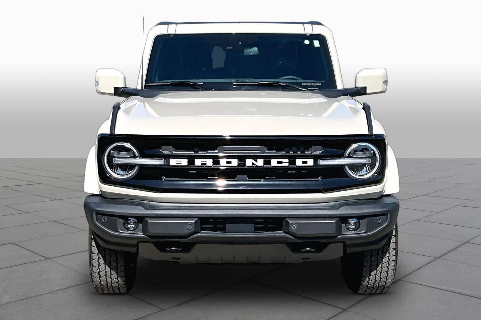 Certified 2025 Ford Bronco Outer Banks AWD/4WD image 4