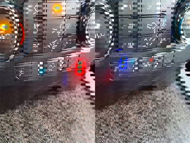 Certified 2019 Ford F250 Lariat w/ Lariat Value Package image 30