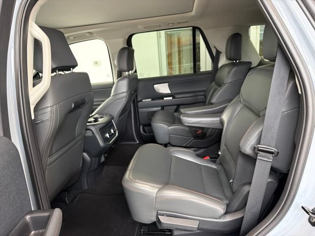 Certified 2025 Ford Expedition Active AWD/4WD image 23
