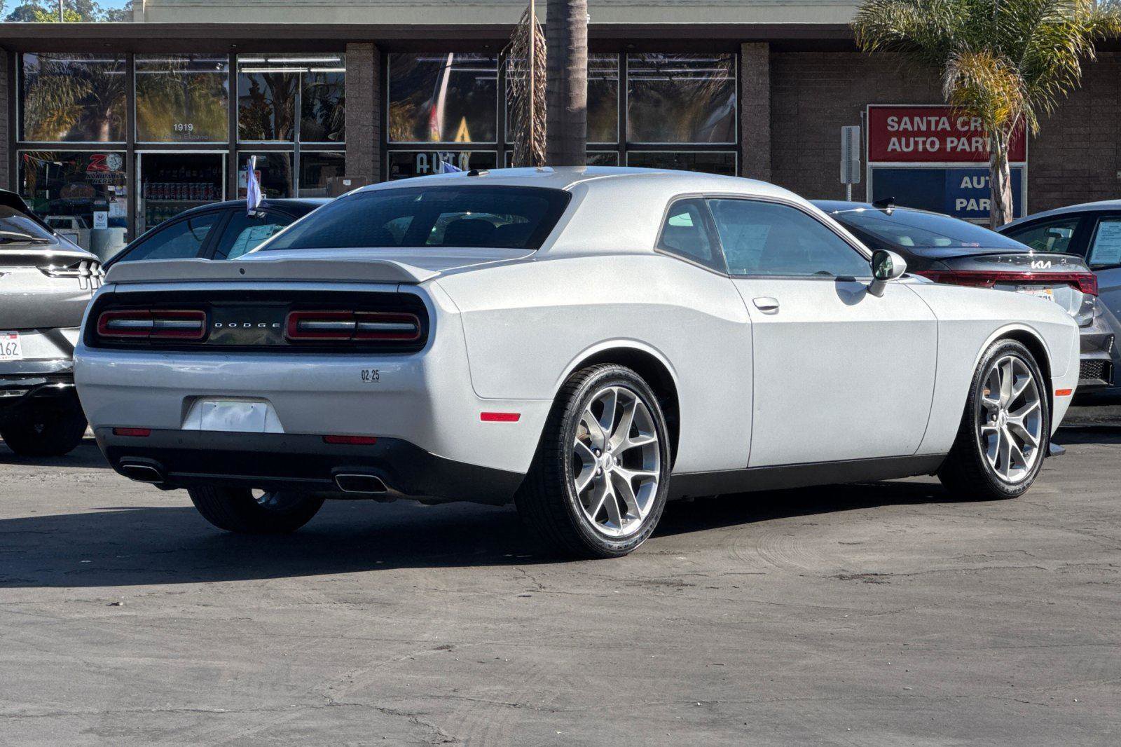 Used 2022 Dodge Challenger GT image 5