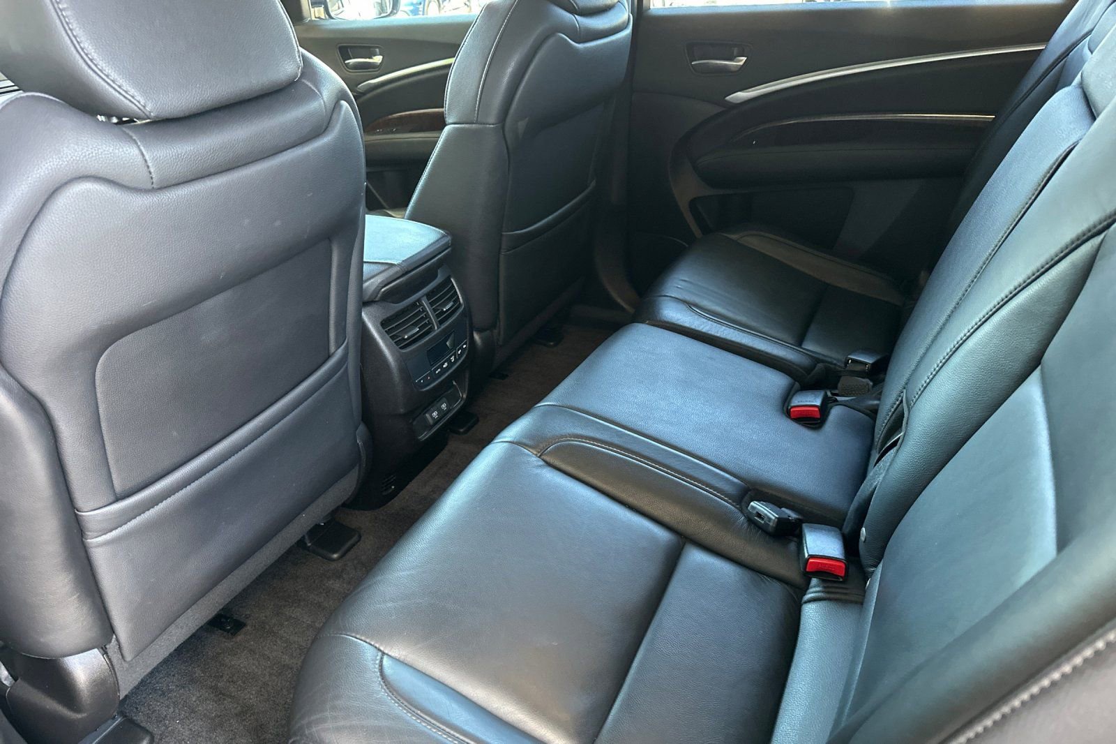Used 2018 Acura MDX SH-AWD image 14