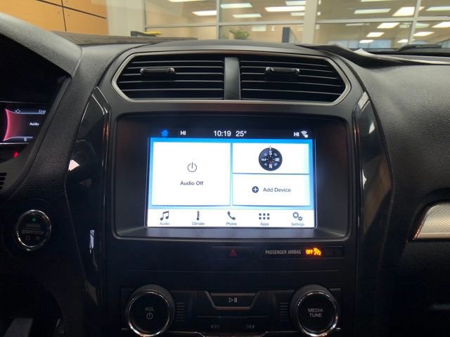 Certified 2018 Ford Explorer XLT w/ Equipment Group 201A image 15