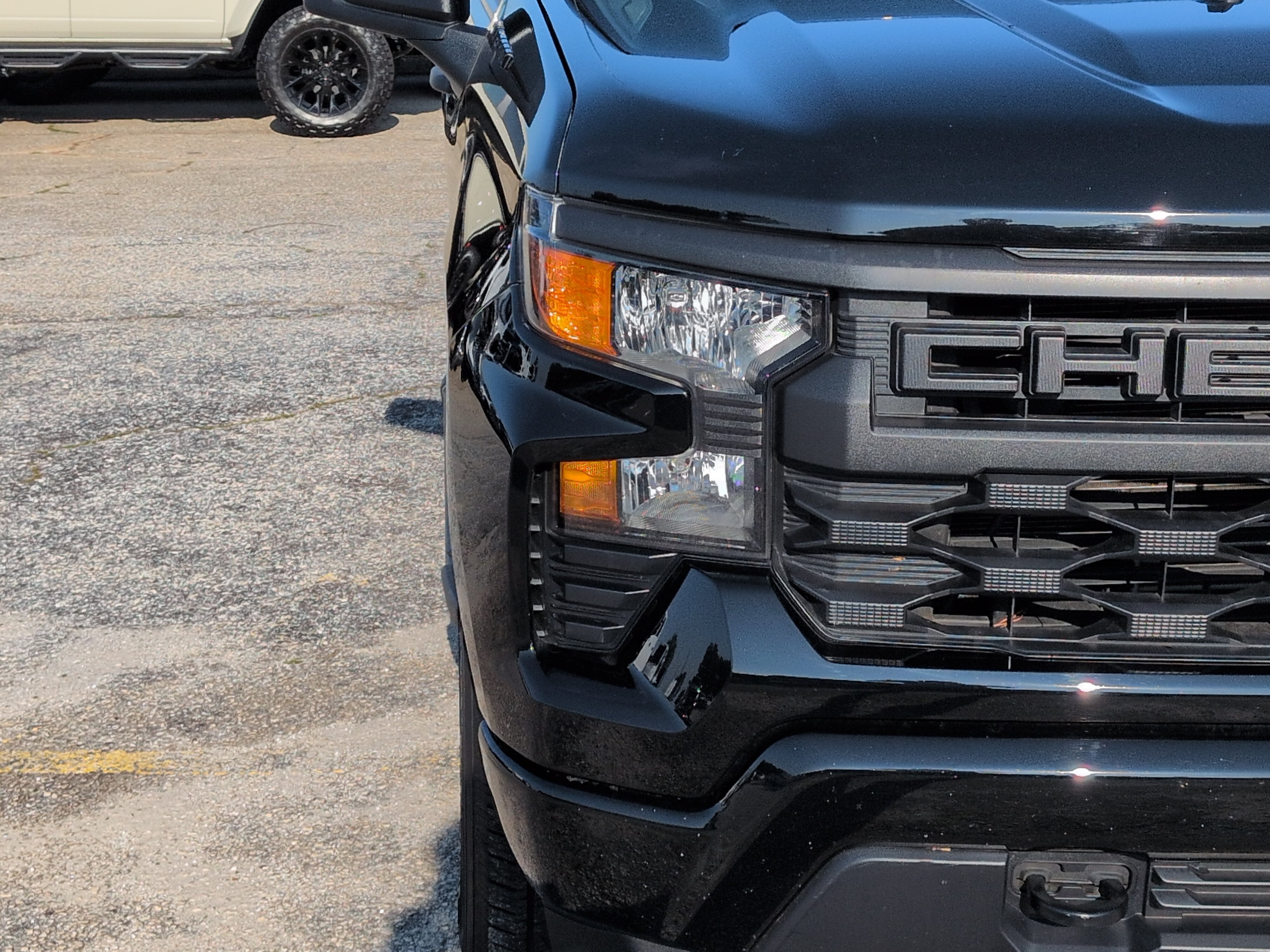 Used 2023 Chevrolet Silverado 1500 Custom w/ LPO, Dark Essentials Package RWD image 8