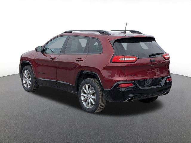 Used 2018 Jeep Cherokee Latitude image 2