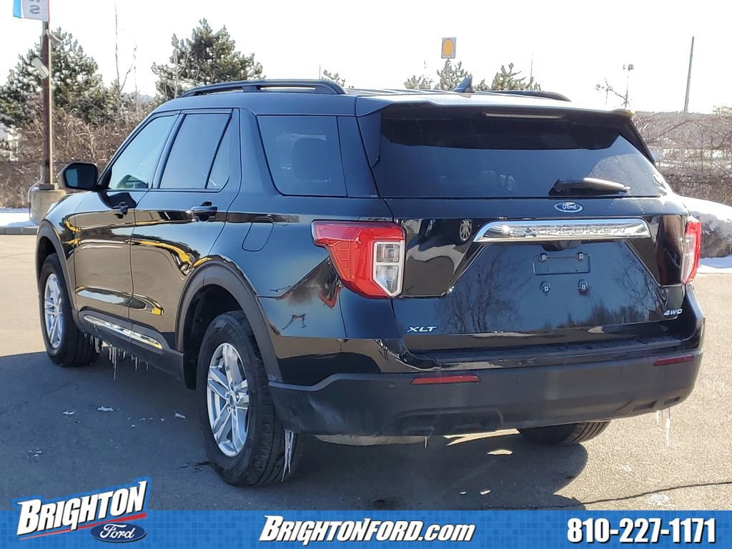 Certified 2023 Ford Explorer XLT image 2
