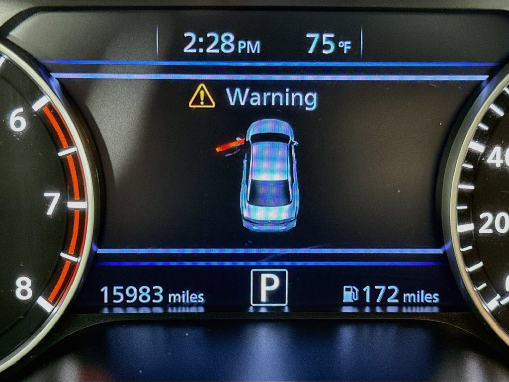 Used 2022 Nissan Altima 2.0 SR FWD image 27