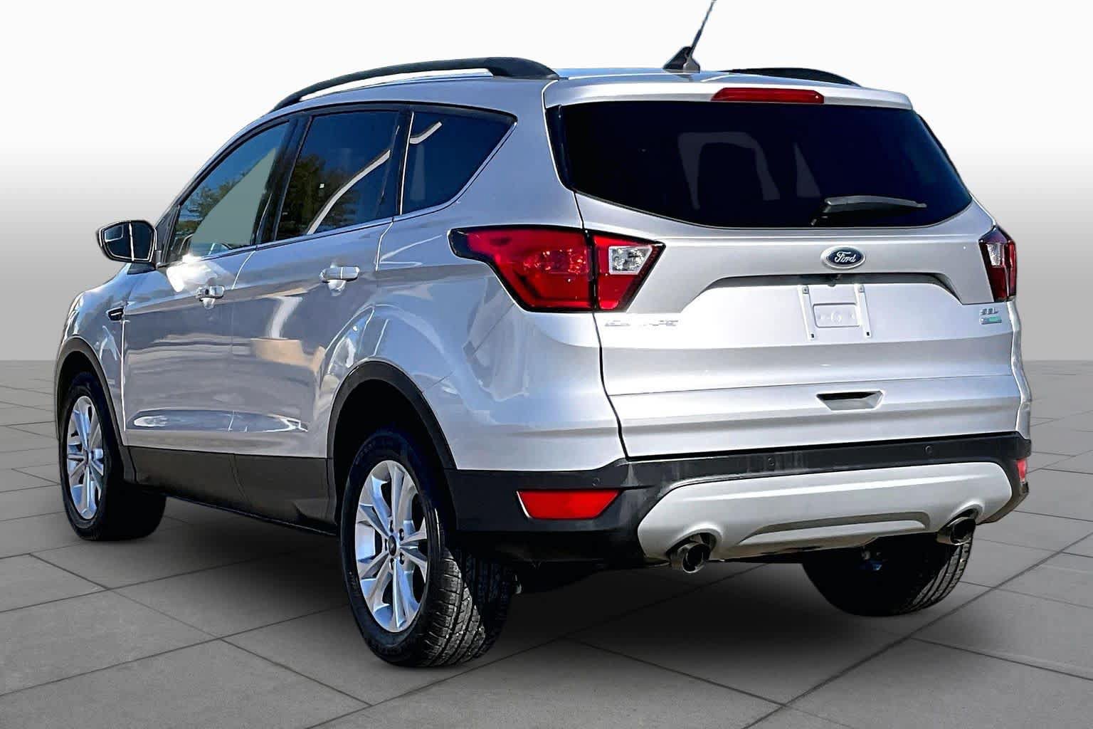 Certified 2019 Ford Escape SEL FWD image 12