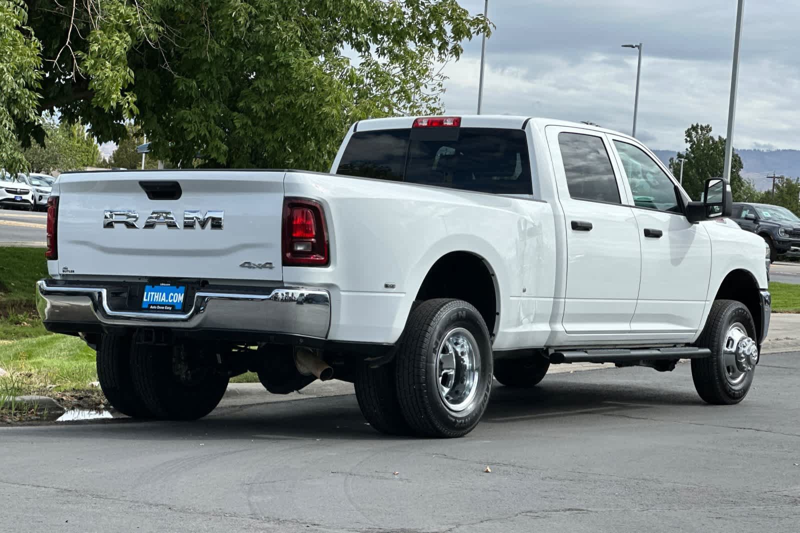 Used 2026 RAM 3500 Tradesman AWD/4WD image 2