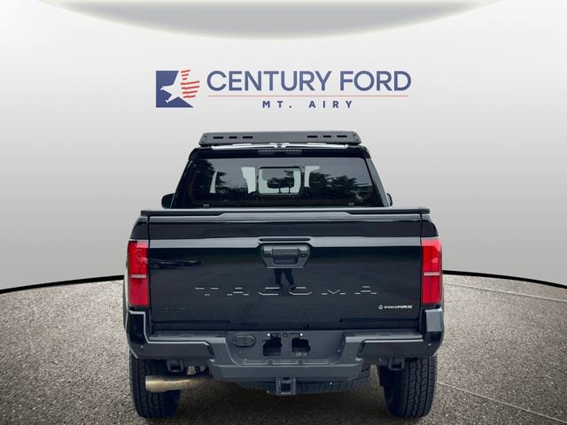 Used 2025 Toyota Tacoma TRD Off-Road w/ TRD Off Road Upgrade Package AWD/4WD image 3