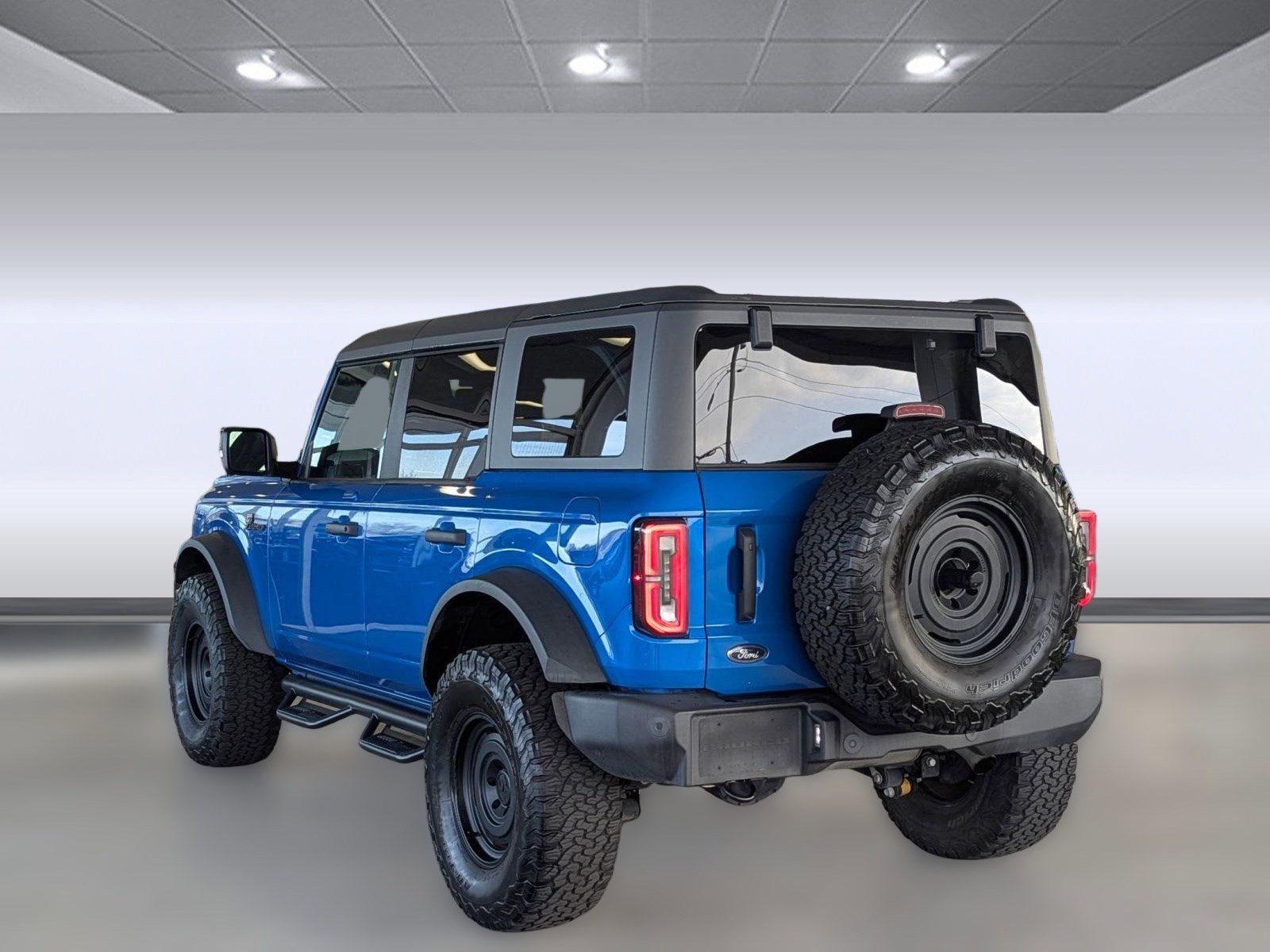 Certified 2022 Ford Bronco Wildtrak image 3