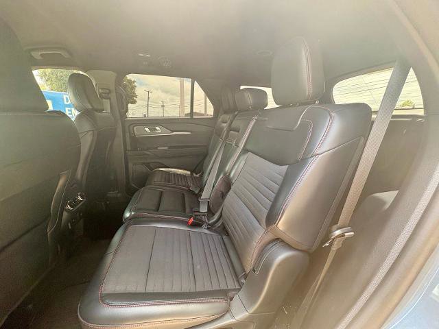 Certified 2025 Ford Explorer ST-Line w/ Premium Package RWD image 14