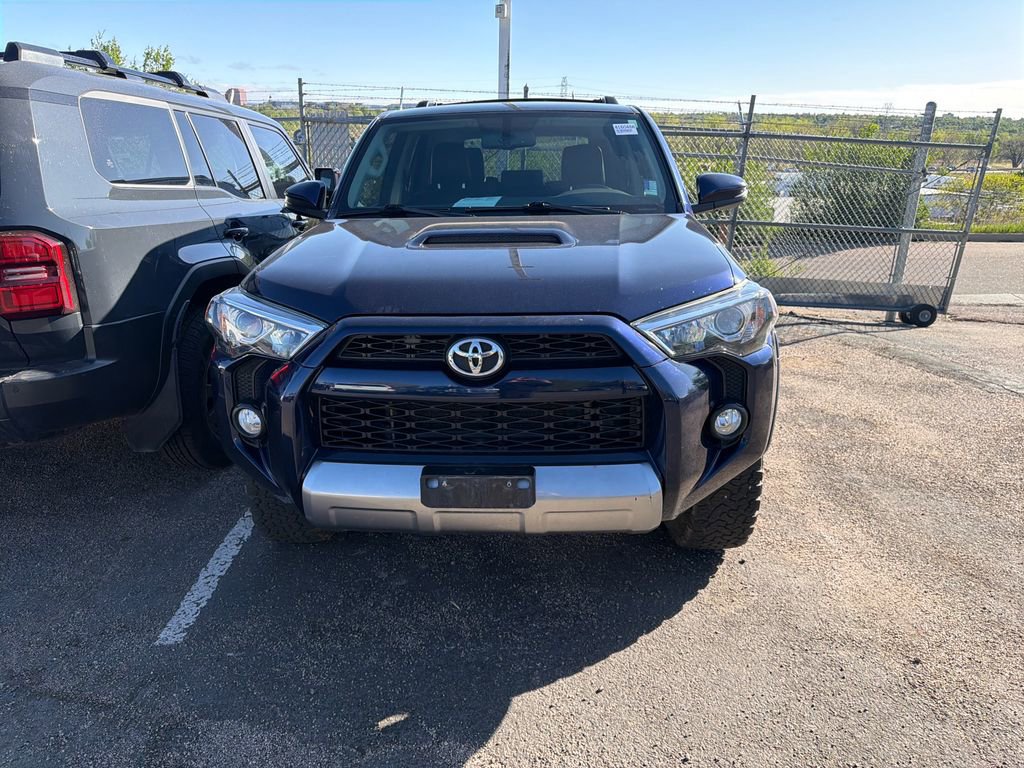 Used 2018 Toyota 4Runner TRD Off-Road Premium AWD/4WD image 16