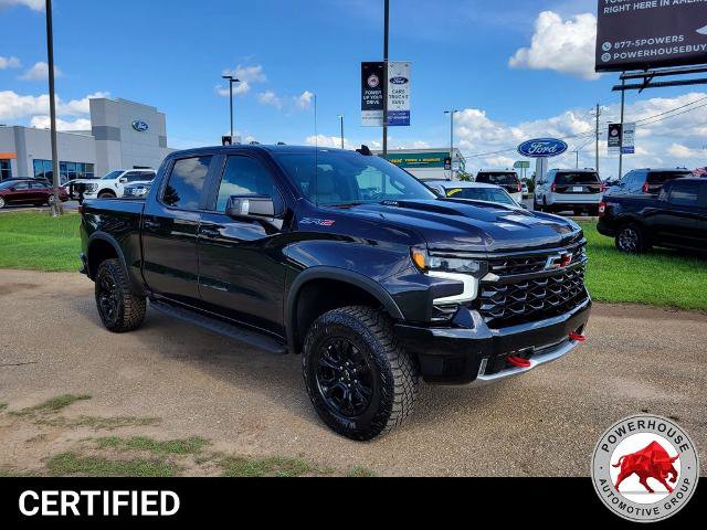 Used 2023 Chevrolet Silverado 1500 ZR2 w/ Technology Package AWD/4WD image 9
