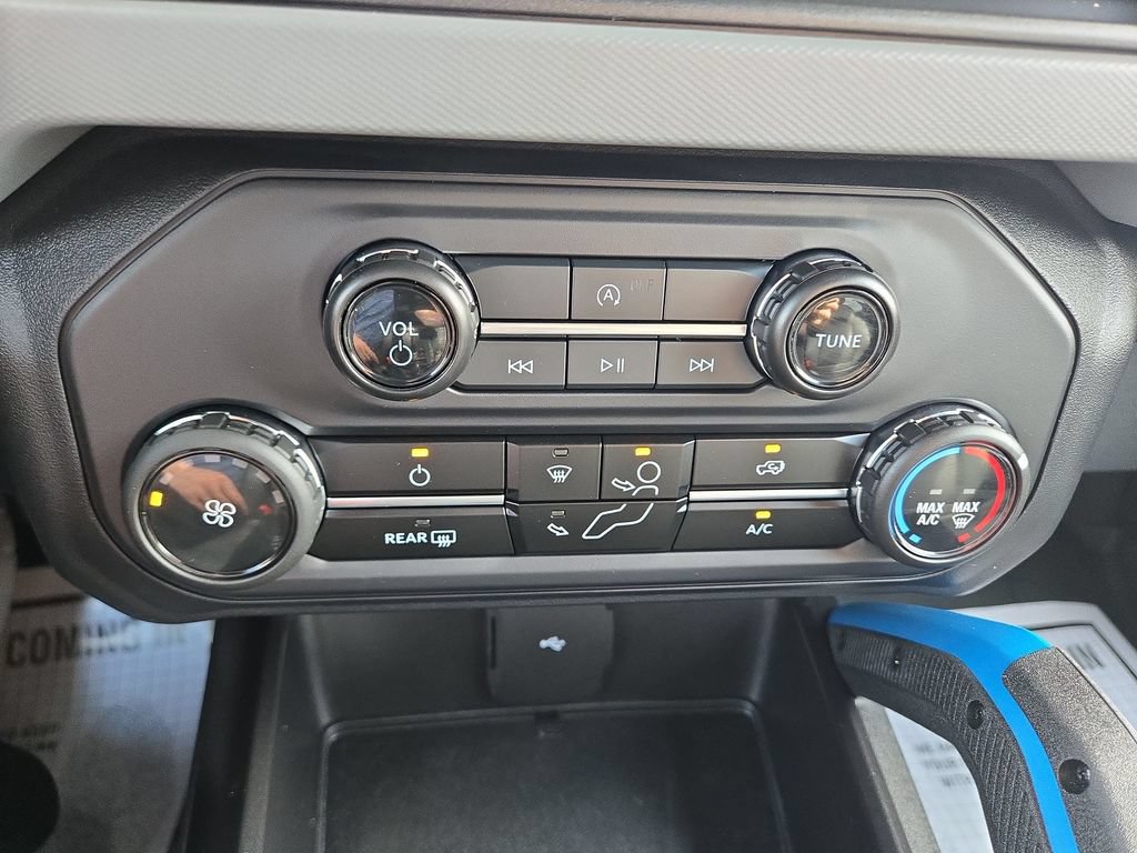 Certified 2023 Ford Bronco Black Diamond AWD/4WD image 11