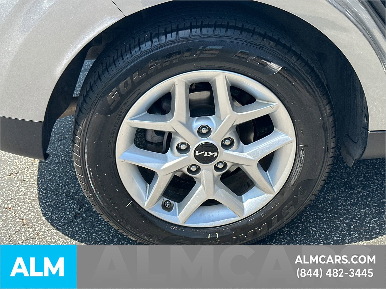 Used 2025 Kia Soul LX w/ LX Technology Package FWD image 36
