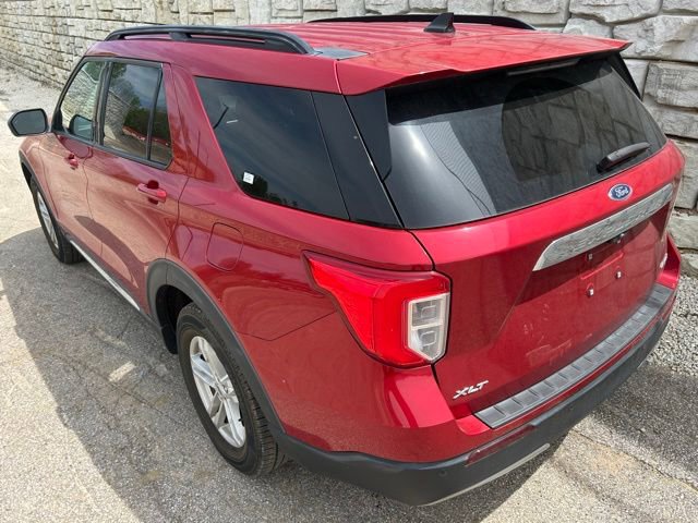 Certified 2023 Ford Explorer XLT w/ Equipment Group 202A AWD/4WD image 4