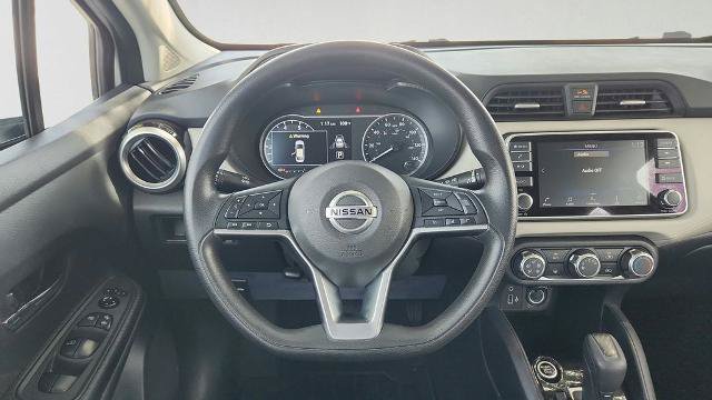 Used 2022 Nissan Versa SV FWD image 23