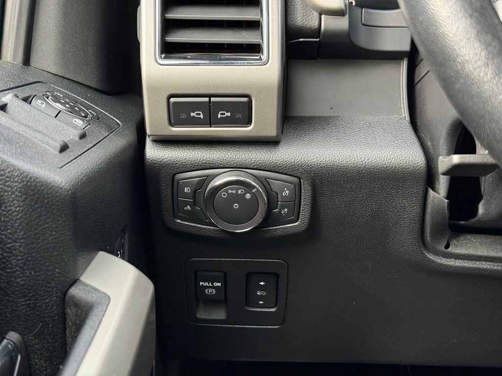 Certified 2018 Ford F150 Lariat AWD/4WD image 39