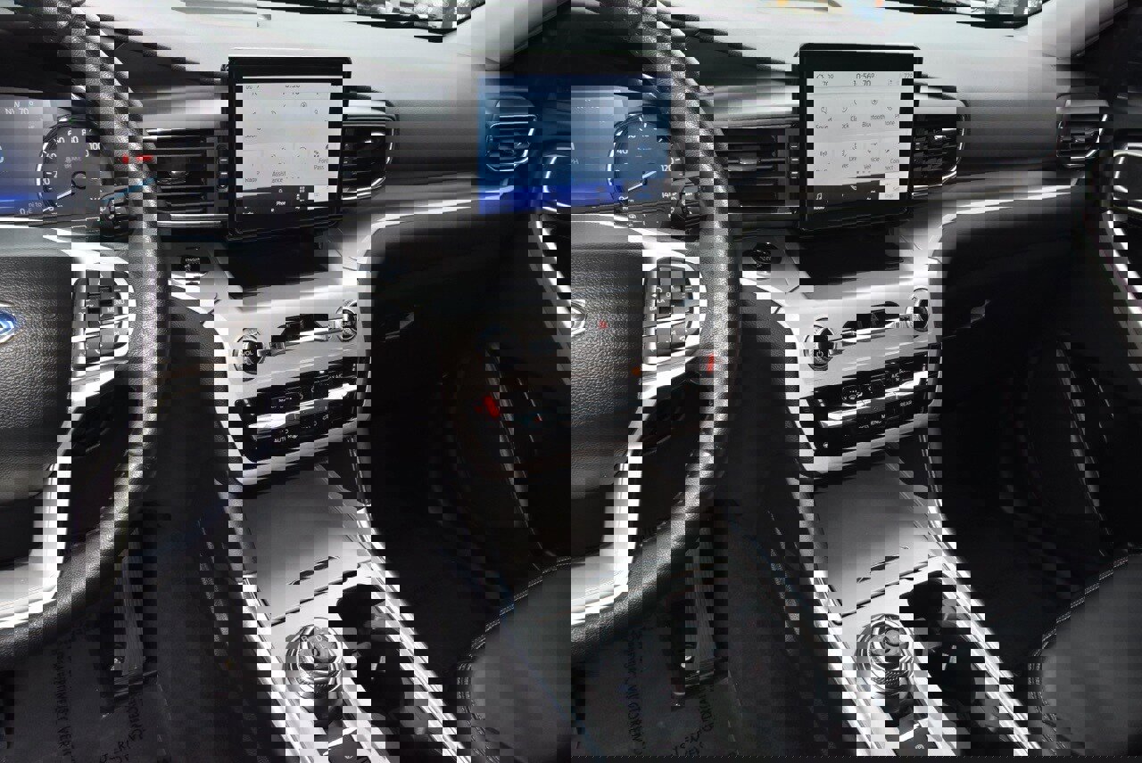 Certified 2023 Ford Explorer XLT w/ Equipment Group 202A image 27