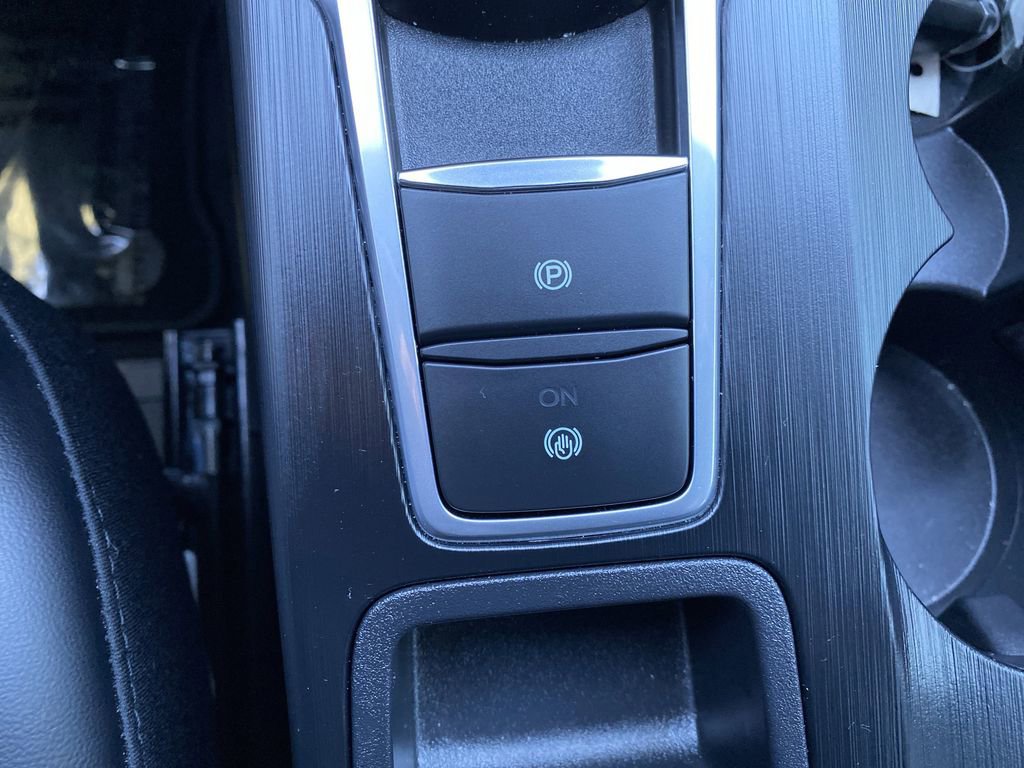 Certified 2025 Ford Escape ST-Line w/ Tech Pack #1 image 25