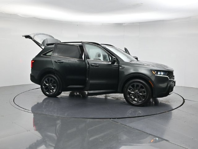 Used 2022 Kia Sorento SX Prestige w/ Rust Color Package AWD/4WD image 54