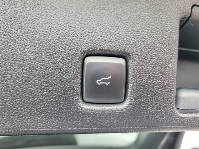 Certified 2022 Ford Escape SE w/ SE Sport Appearance Package image 21