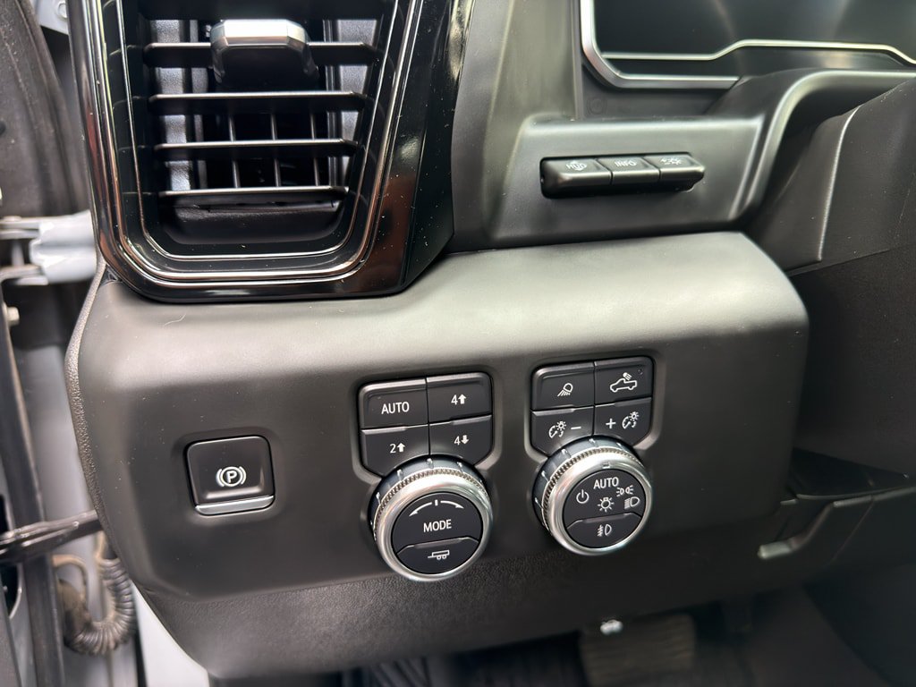 Used 2024 GMC Sierra 2500 AT4X w/ AT4X AEV Edition AWD/4WD image 27