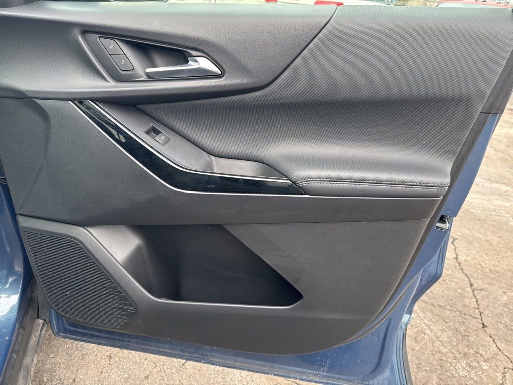 Used 2025 Chevrolet Equinox LT w/ Safety and Technology Package image 27