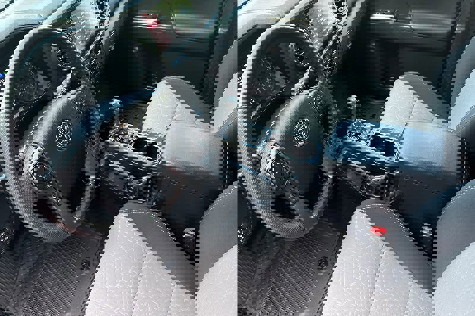 Used 2023 Toyota Tacoma TRD Off-Road AWD/4WD image 11