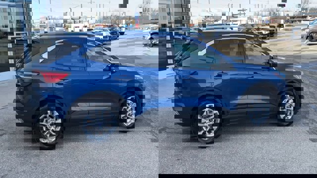 Certified 2022 Ford Escape SE w/ Convenience Package image 2