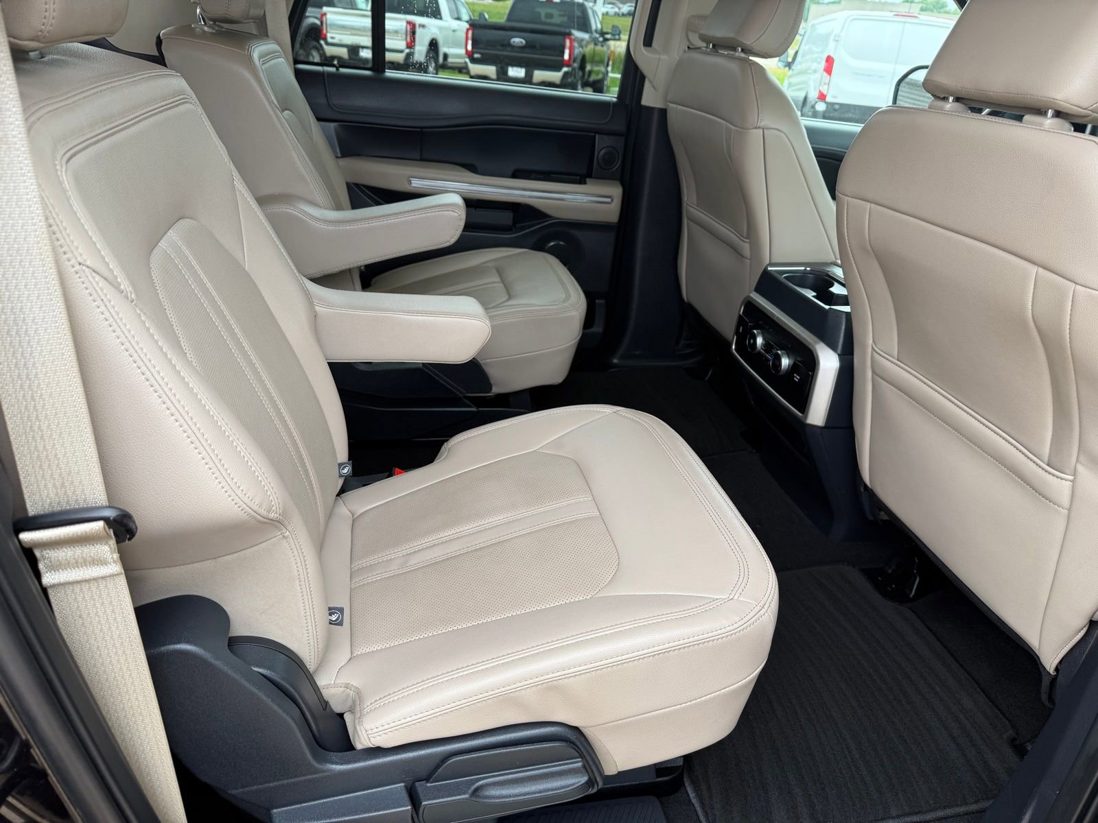 Certified 2024 Ford Expedition Max Limited image 20
