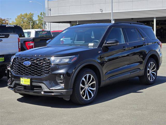 Certified 2025 Ford Explorer ST-Line AWD/4WD image 9