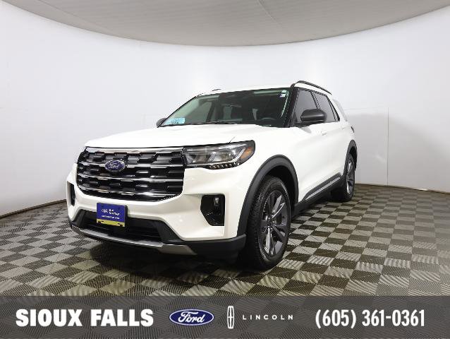 Certified 2025 Ford Explorer Active w/ Active Comfort Package image 1