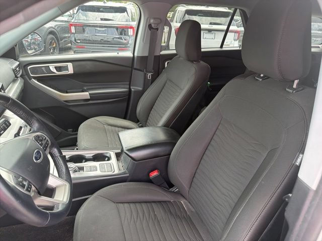 Certified 2020 Ford Explorer XLT RWD image 8