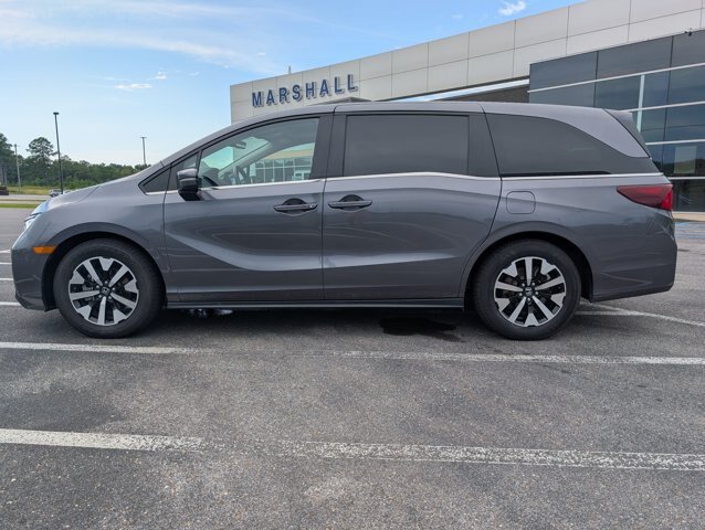 Used 2025 Honda Odyssey EX-L image 2