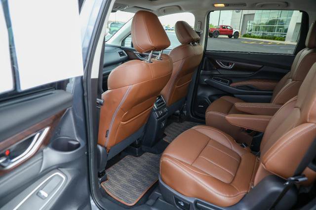 Used 2023 Subaru Ascent Touring AWD/4WD image 29
