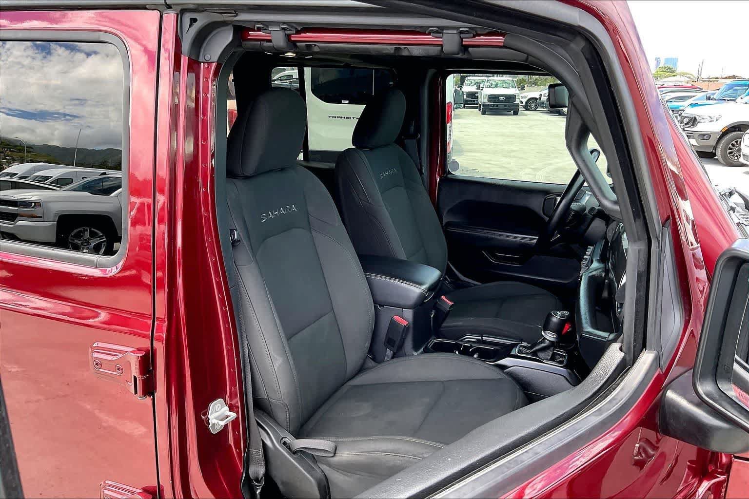 Used 2021 Jeep Wrangler Unlimited Sahara AWD/4WD image 13