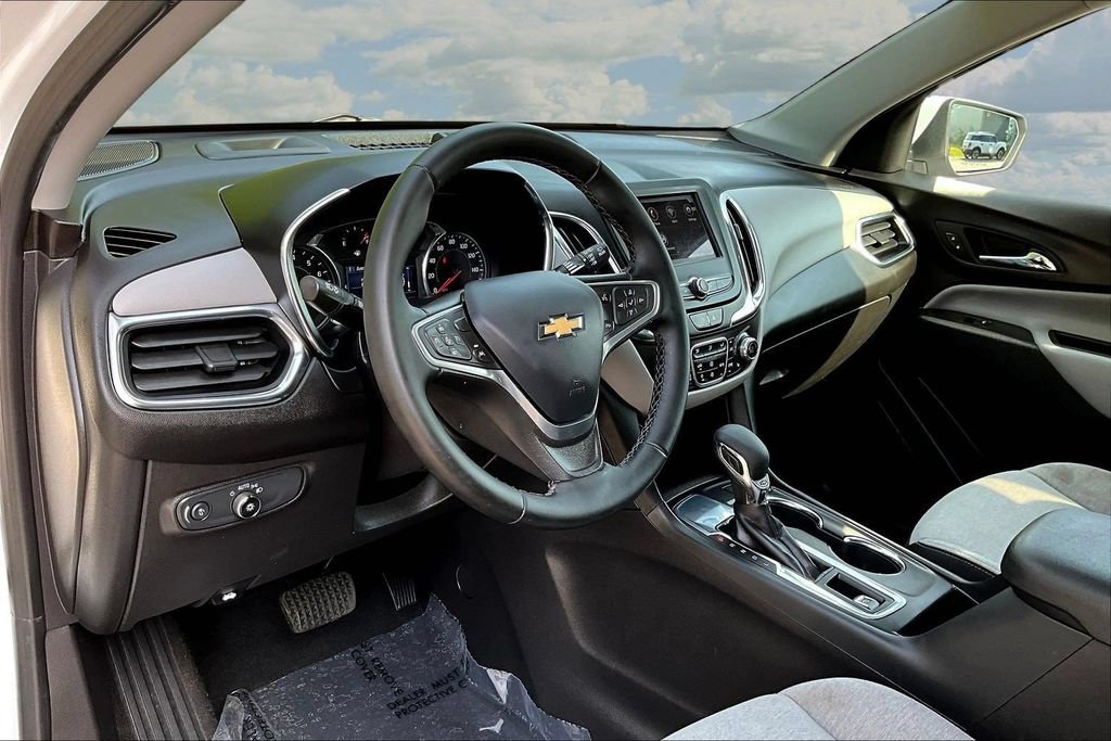 Used 2023 Chevrolet Equinox LT FWD image 19